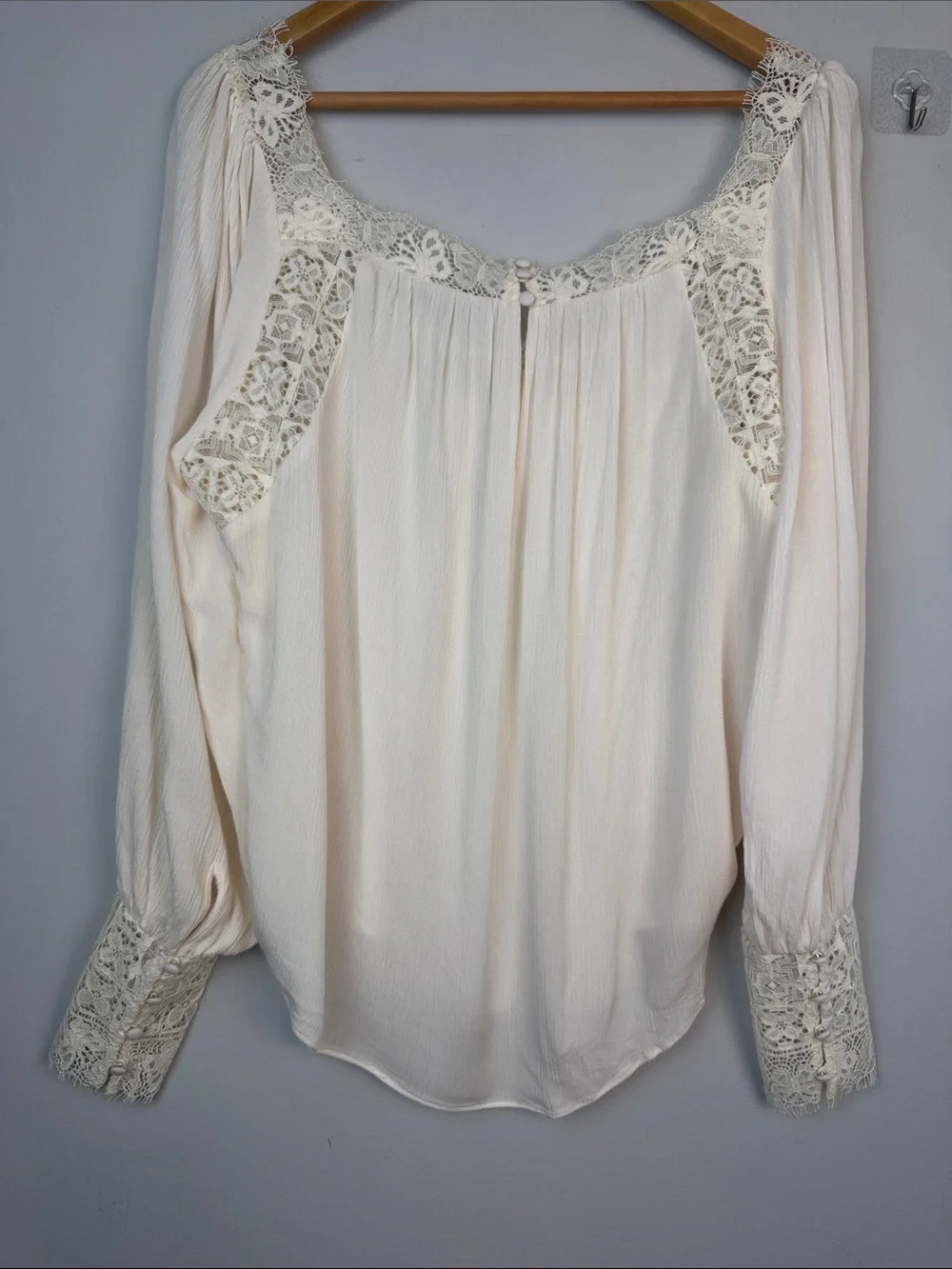 Free People Flutter by Top Medium Butterfly Lace Long Sleeves Whimsical Bohemian